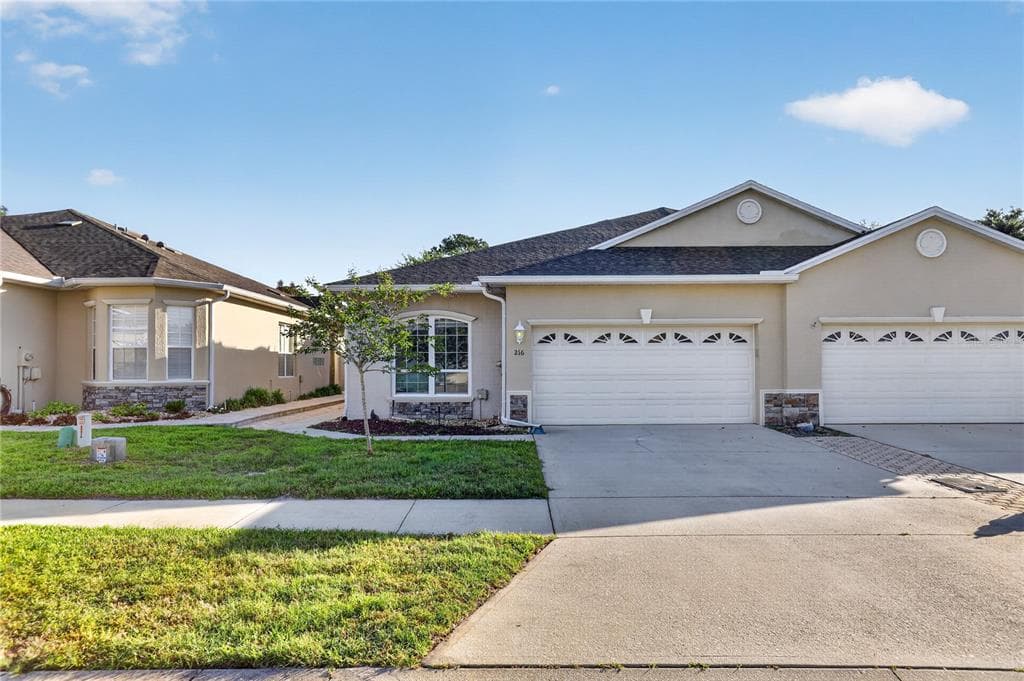 216 LAMONTE POINT COURT photo 1