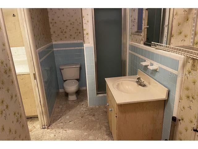 1708 CAMBRIDGE DRIVE photo 12