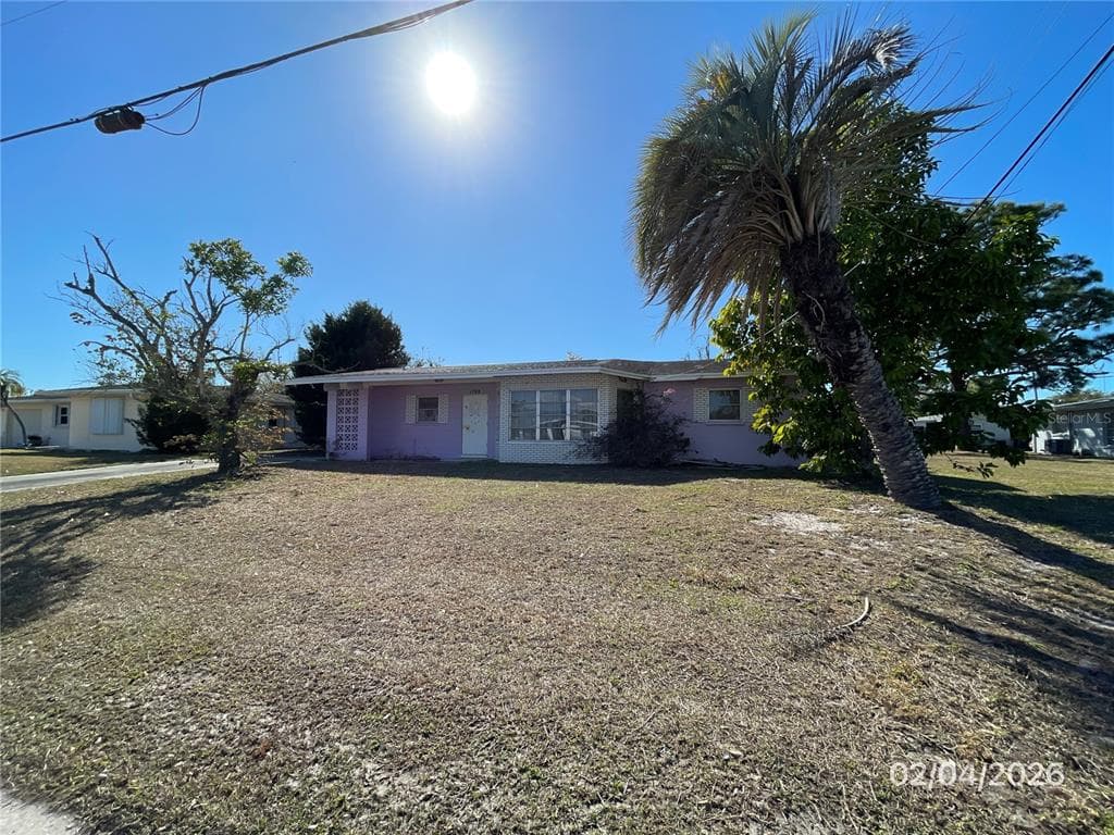 1708 CAMBRIDGE DRIVE photo 1