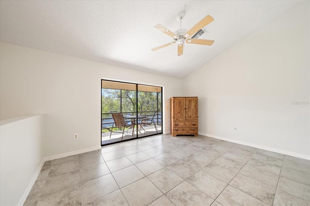 5654 GARDENS DRIVE photo 10