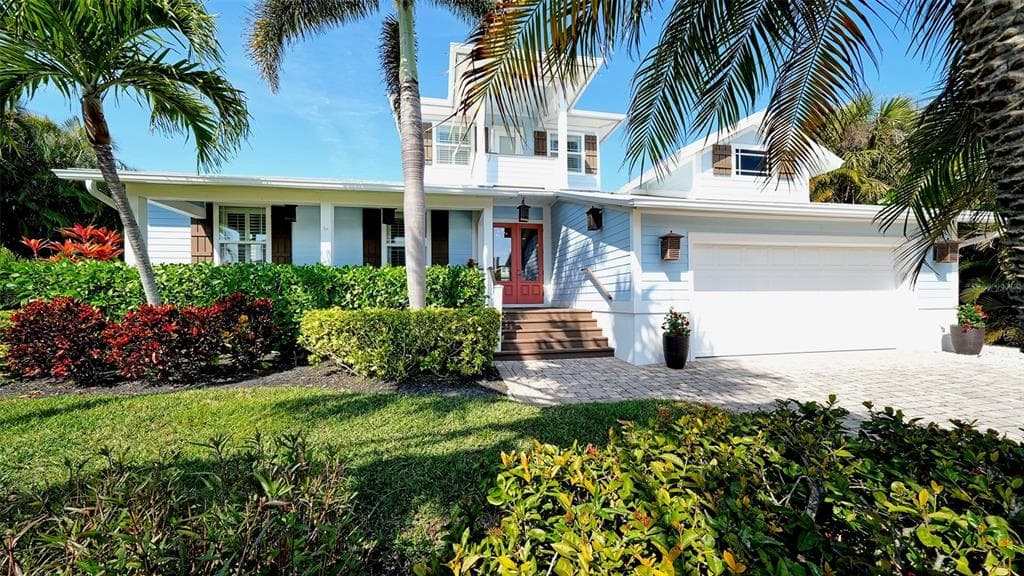 605 N POINT DRIVE photo 4