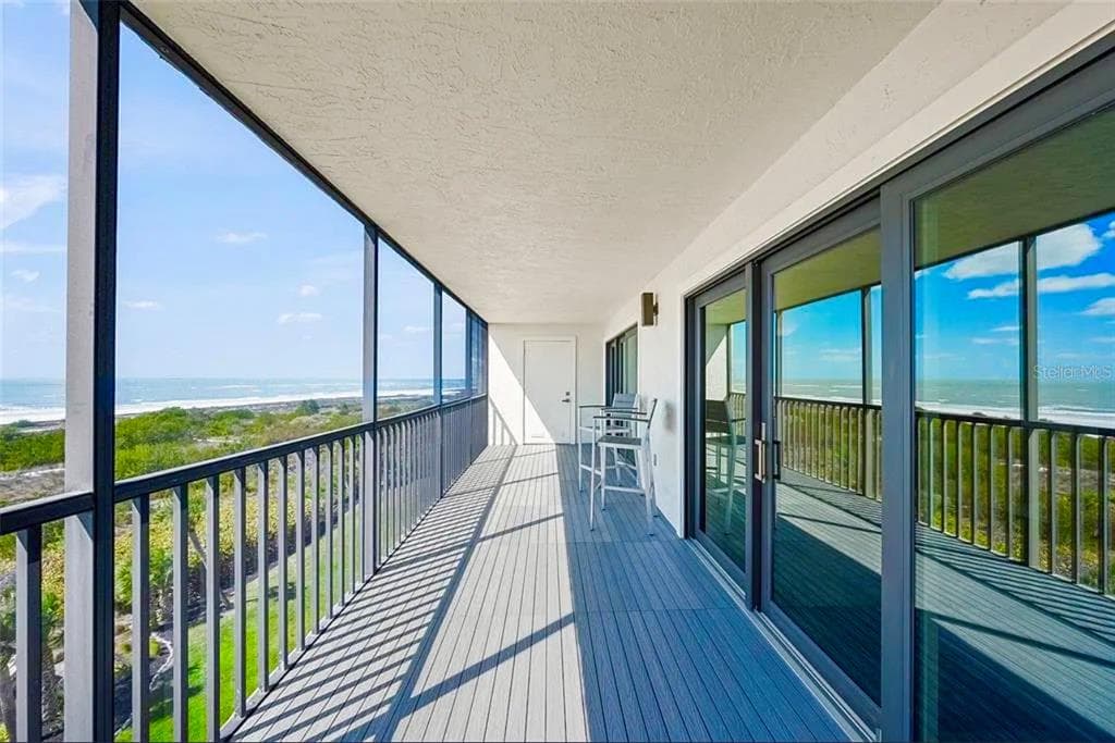 420 BEACH ROAD 606 photo 11