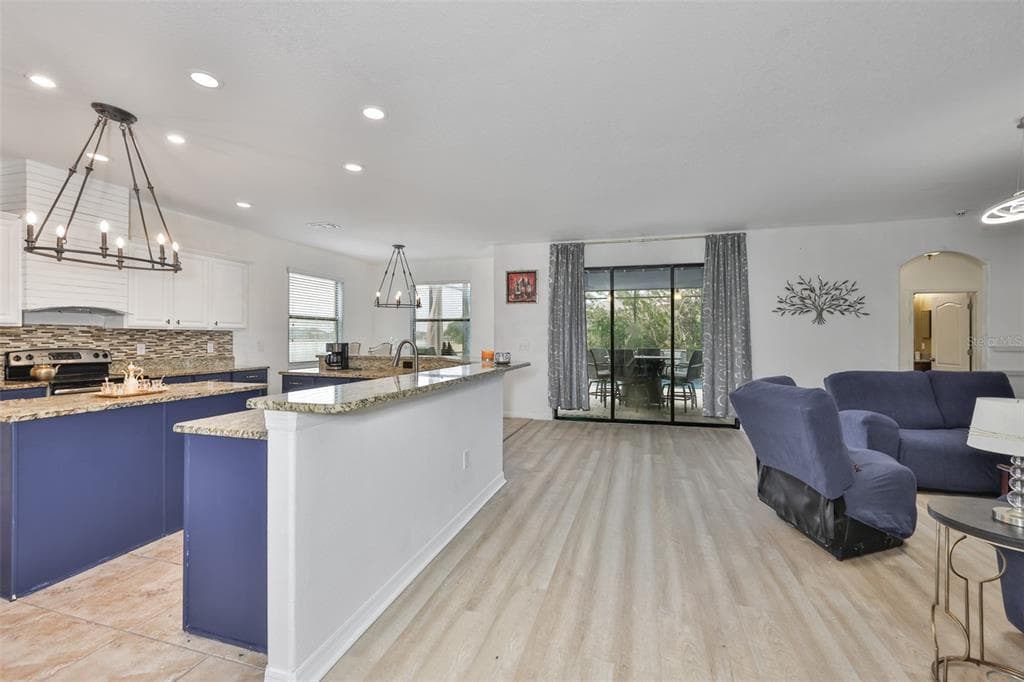 10039 SMARTY JONES DRIVE photo 13