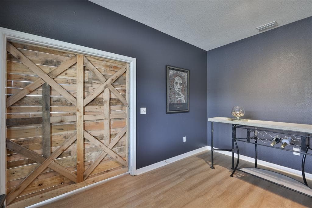 10039 SMARTY JONES DRIVE photo 9