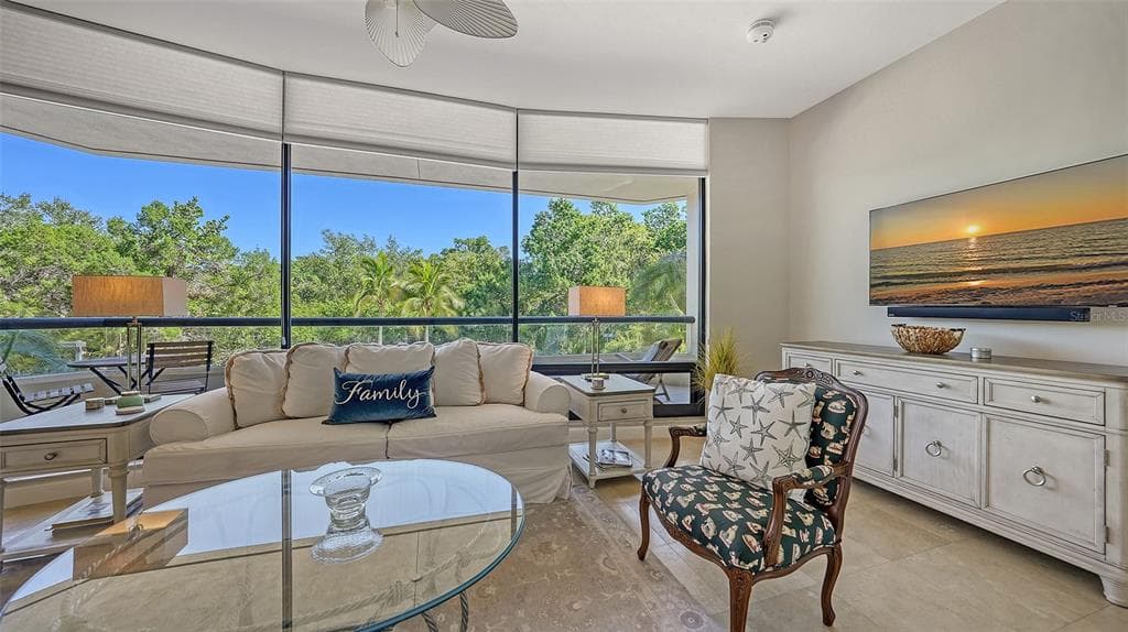 1241 GULF OF MEXICO DRIVE 111 photo 4