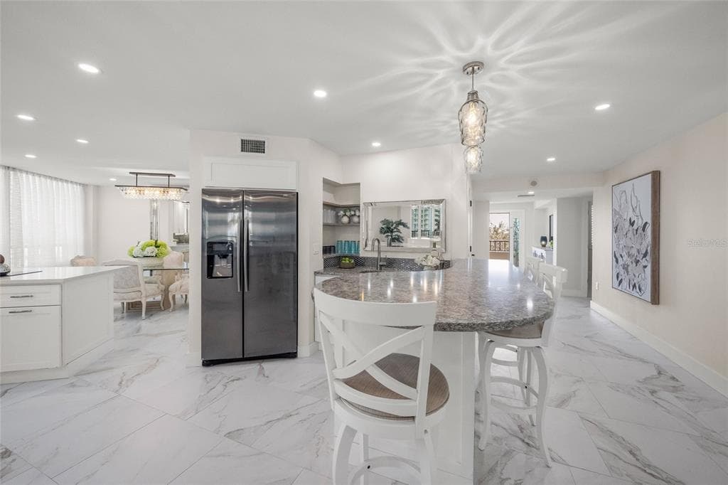 5880 MIDNIGHT PASS ROAD 511 photo 20