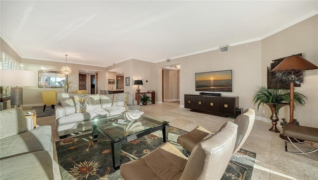 2165 GULF OF MEXICO DRIVE 115 photo 10