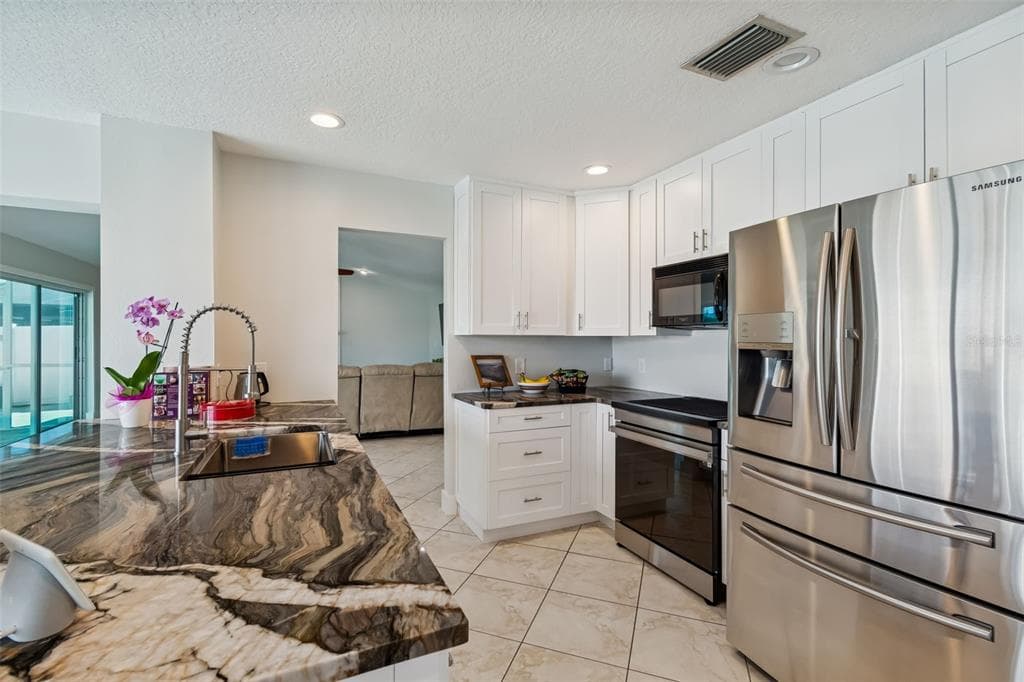 9816 SAN SEBASTIAN WAY photo 14