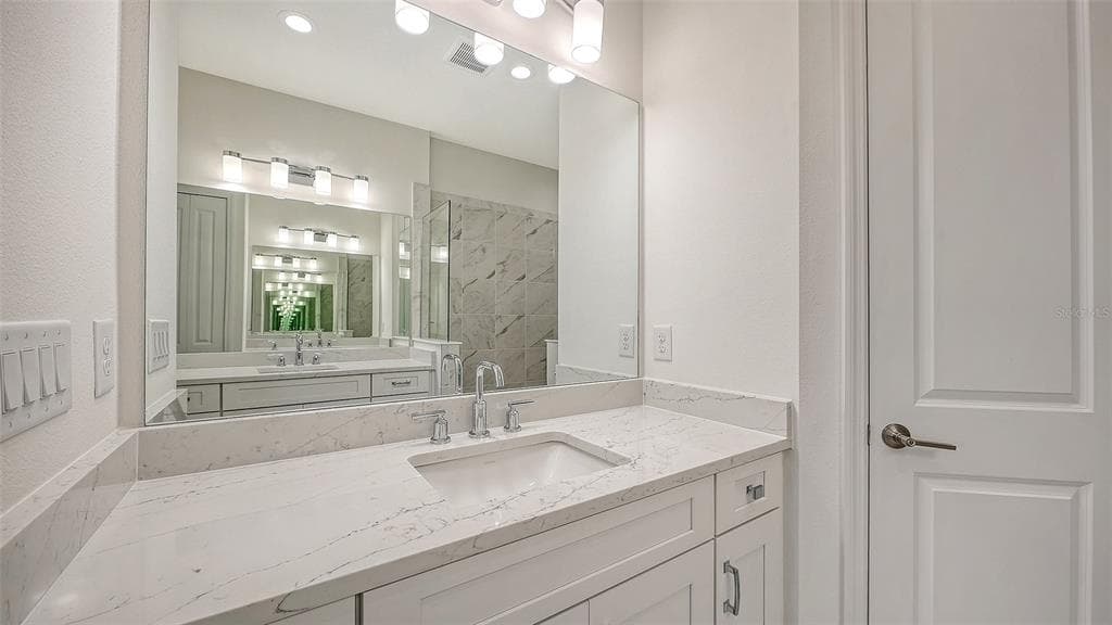 2114 SYLVESTER PALM LANE photo 21