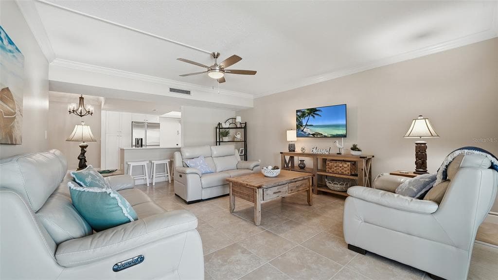 199 WHISPERING SANDS DRIVE 204 photo 25