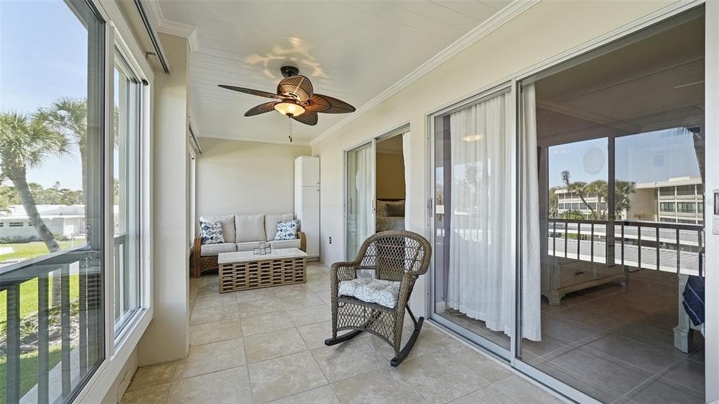 199 WHISPERING SANDS DRIVE 204 photo 21