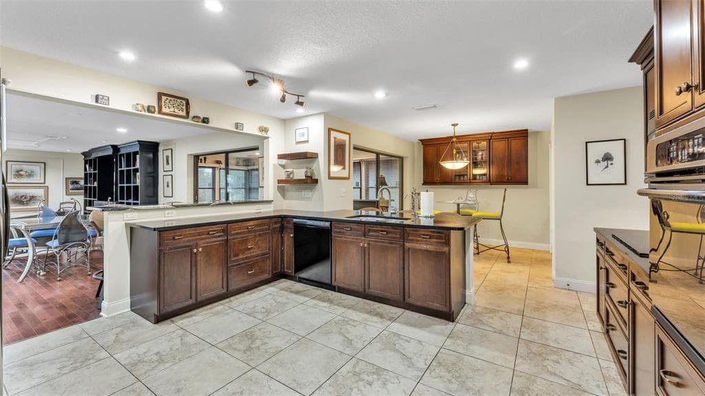 1007 ROLLING WOODS LANE photo 14