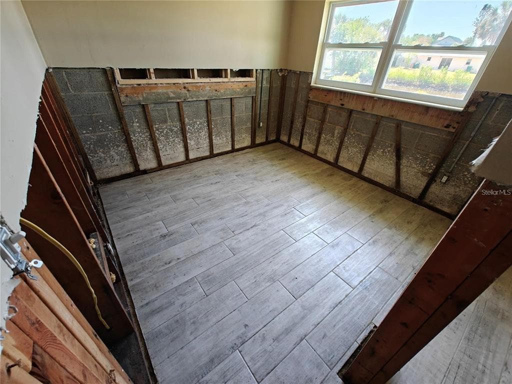 190 DANFORTH DRIVE photo 10