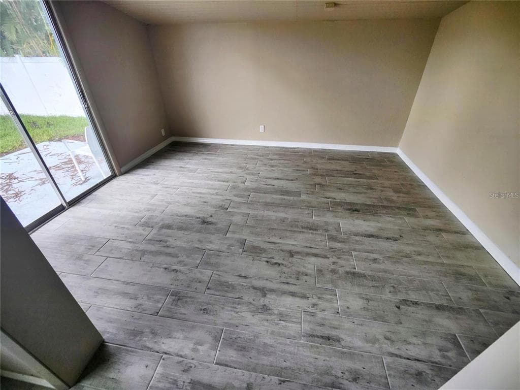 190 DANFORTH DRIVE photo 15