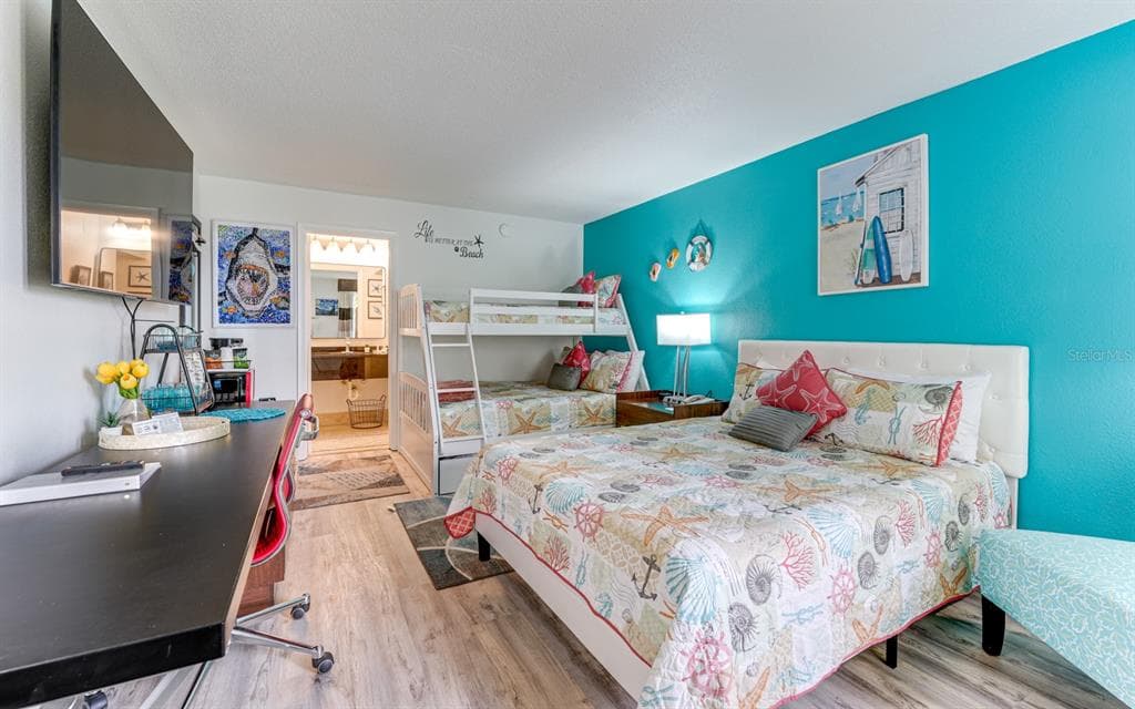 7150 N TAMIAMI TRAIL S-612 photo 4