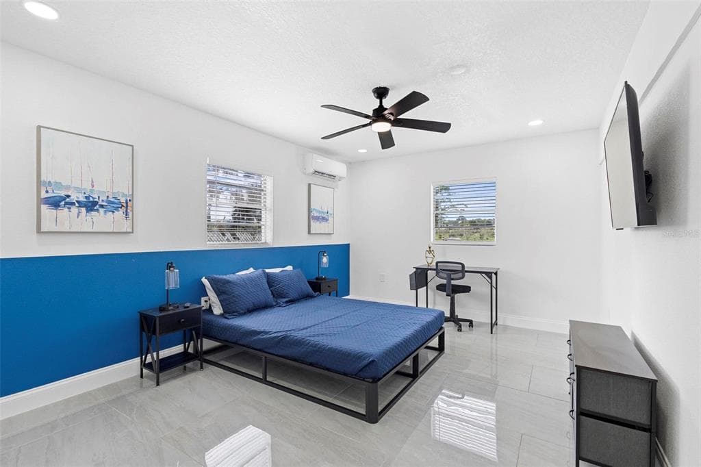 1824 LAKE STREET photo 19