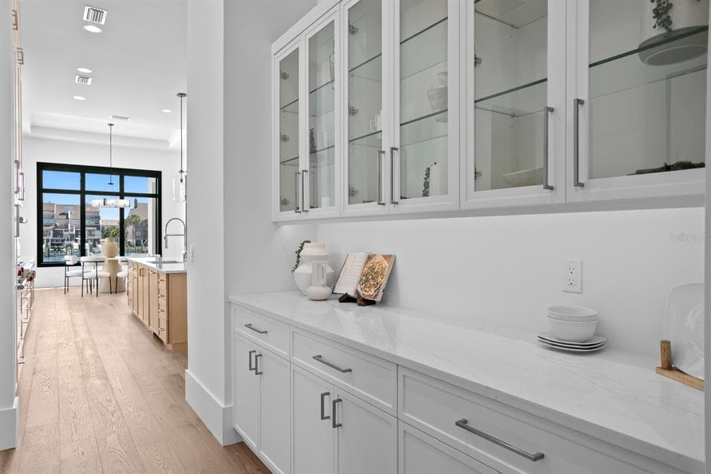 500 BARCELONA DRIVE photo 17