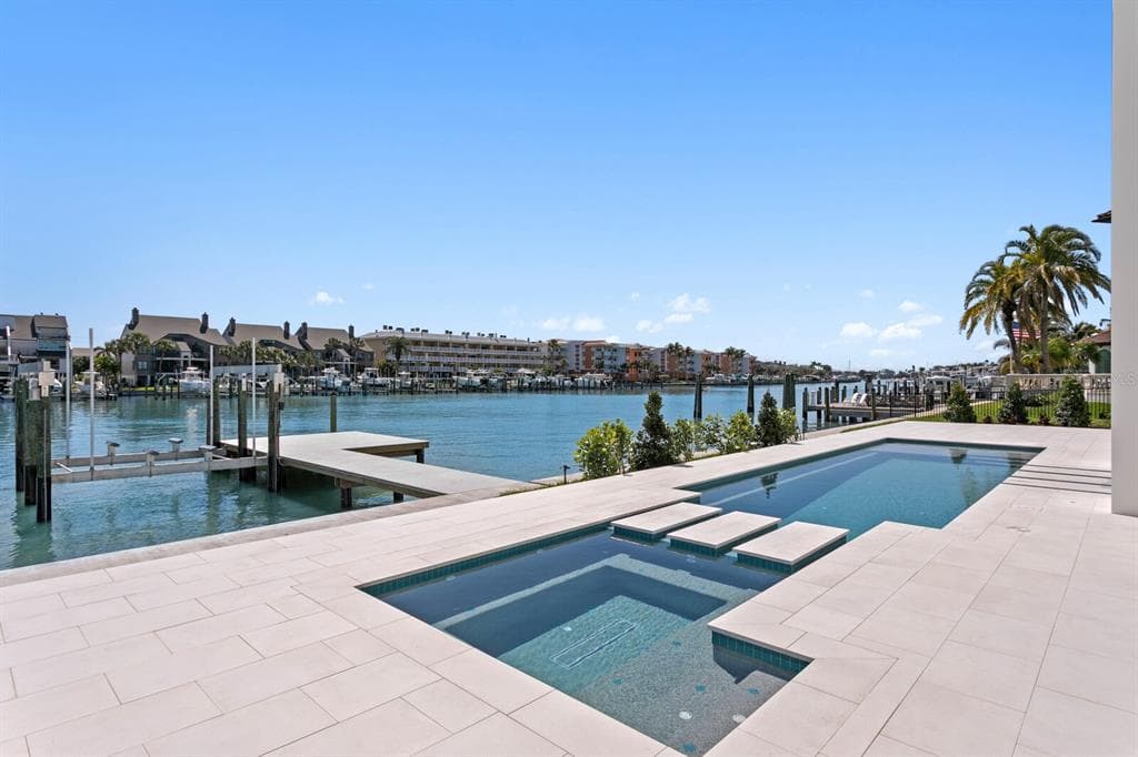 500 BARCELONA DRIVE photo 3