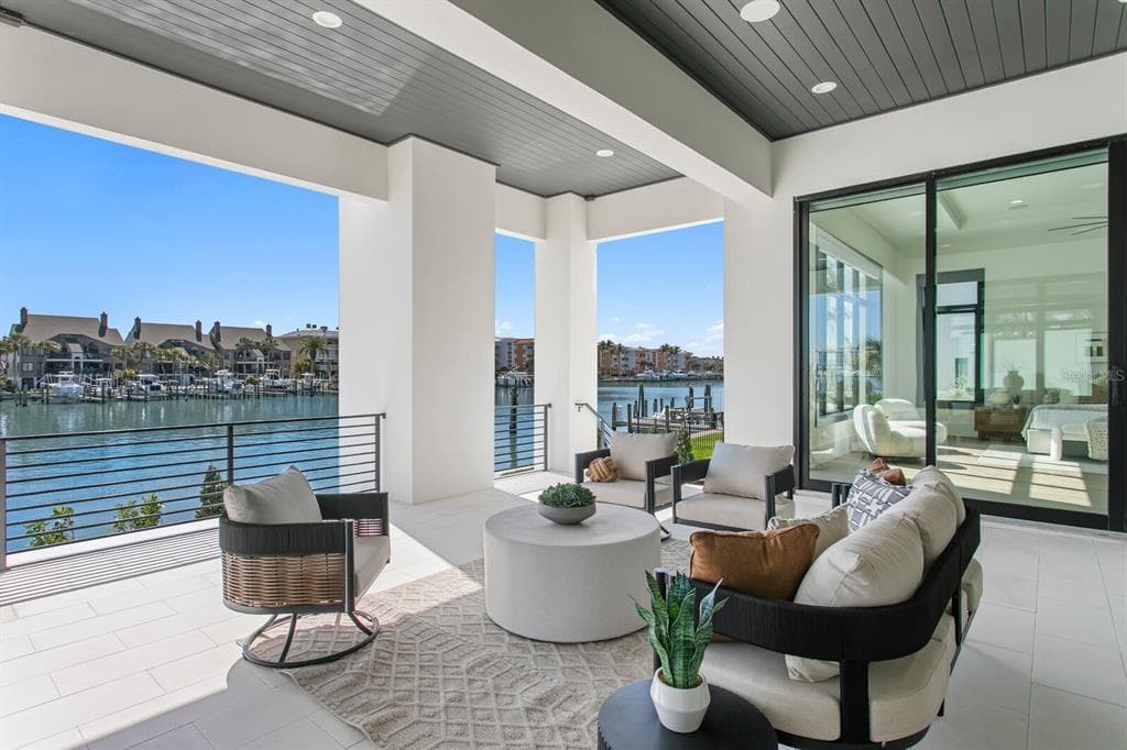 500 BARCELONA DRIVE photo 4