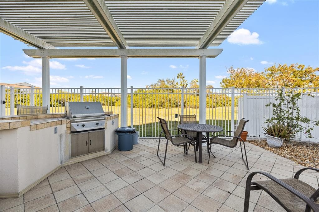 10851 MANGROVE CAY LANE NE 1112 photo 5
