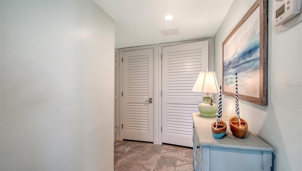 4440 EXETER DRIVE 301 photo 21