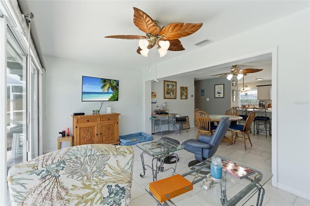 3363 DESOTO DRIVE photo 8