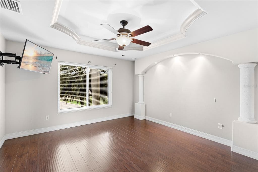 4228 BIRNAM TERRACE photo 24