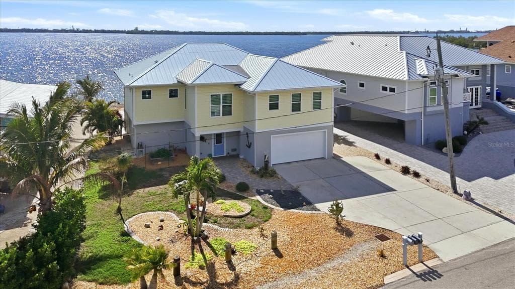 905 CHAPIN BOULEVARD photo 2