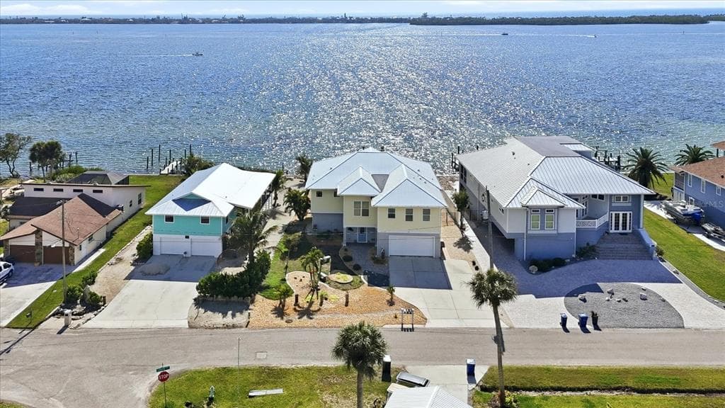 905 CHAPIN BOULEVARD photo 1