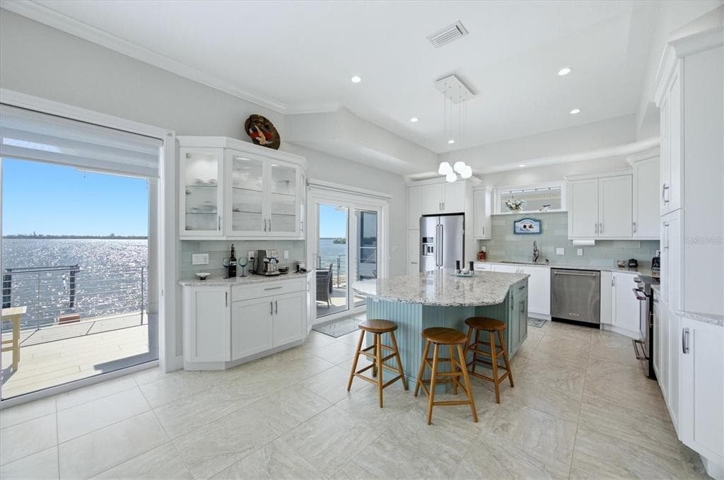 905 CHAPIN BOULEVARD photo 10
