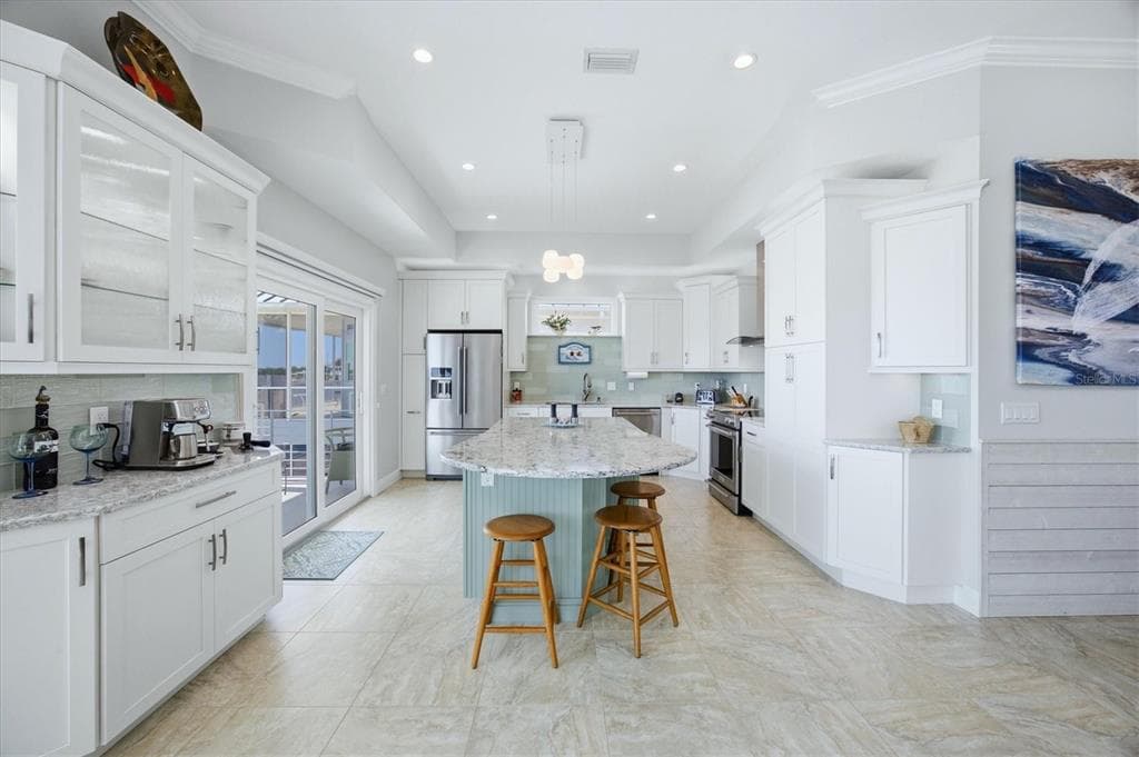 905 CHAPIN BOULEVARD photo 15