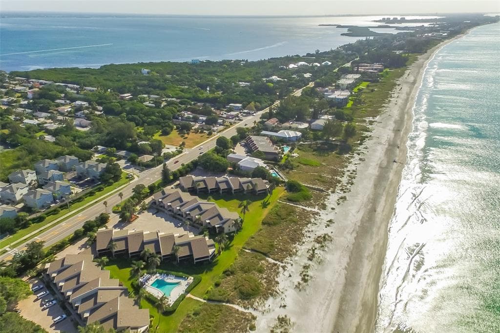 5655 GULF OF MEXICO DRIVE D107 photo 3