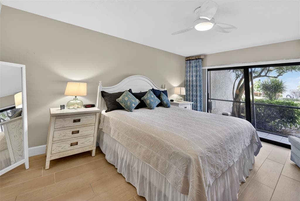 5655 GULF OF MEXICO DRIVE D107 photo 19