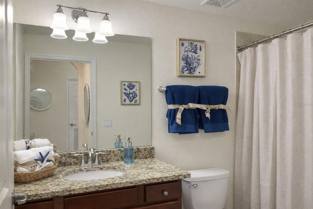 16804 VARDON TERRACE 307 photo 23