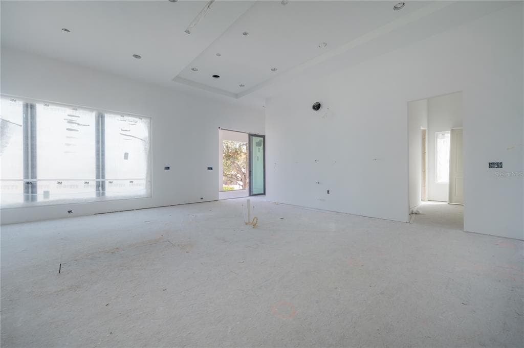 654 GENEVA PLACE photo 17