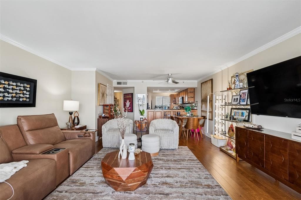2 ADALIA AVENUE 704 photo 13
