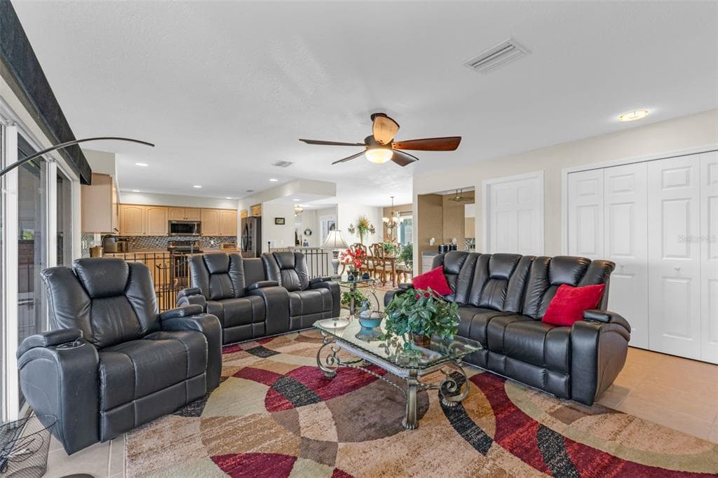 138 COLONIAL STREET SW photo 25