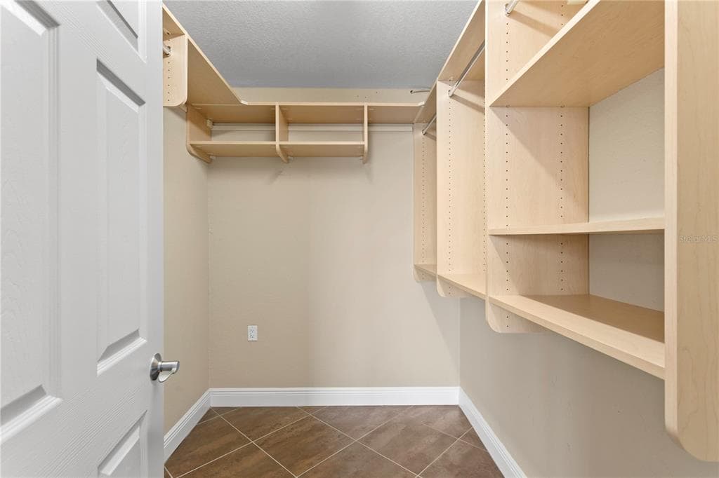 5200 BRITTANY DRIVE S 4-1102 photo 24