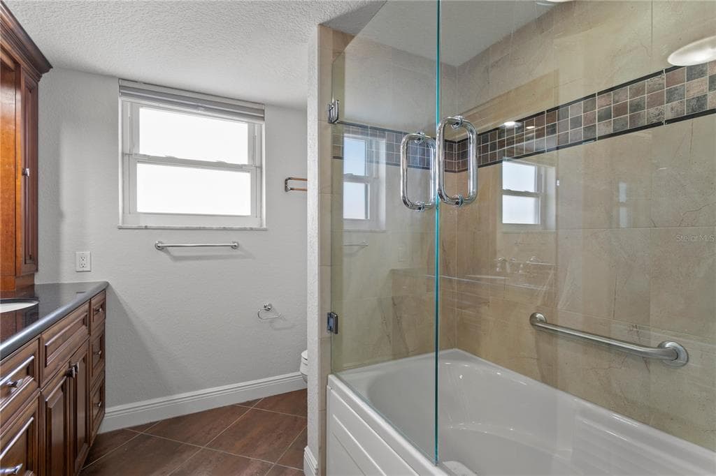 5200 BRITTANY DRIVE S 4-1102 photo 19
