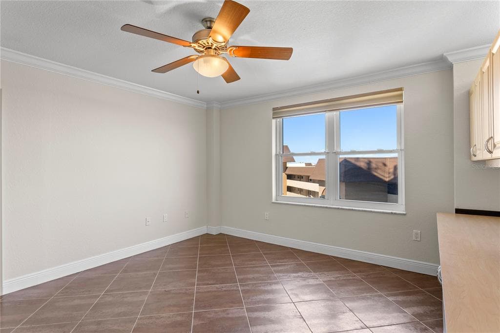 5200 BRITTANY DRIVE S 4-1102 photo 21