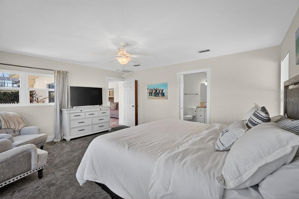 450 LAMBERT AVENUE photo 19