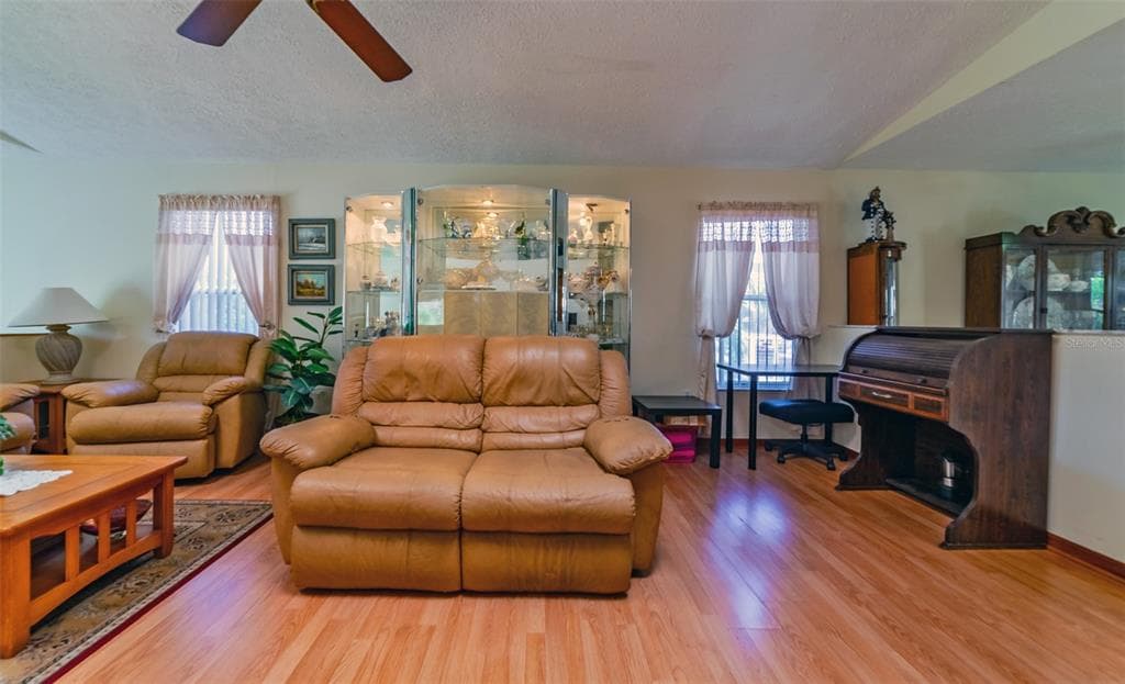 6810 SEAVIEW BOULEVARD photo 19