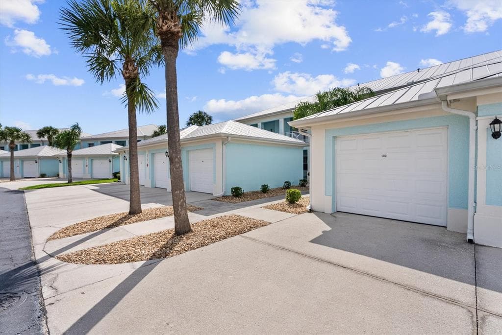 5751 SABAL TRACE DRIVE 103B57 photo 2