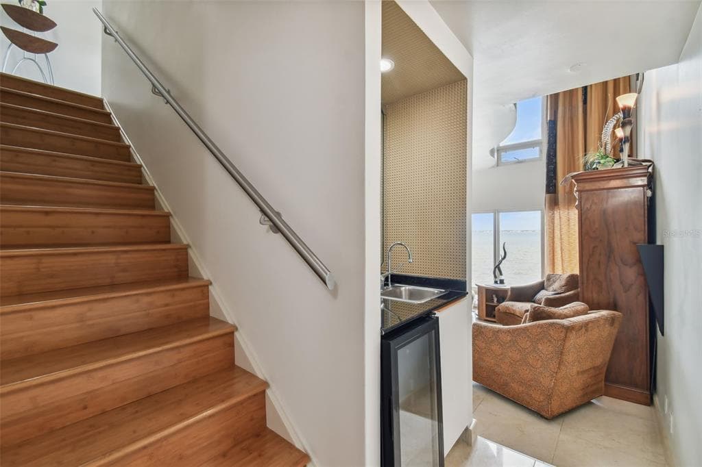 4950 BAYSHORE BOULEVARD 22 photo 22