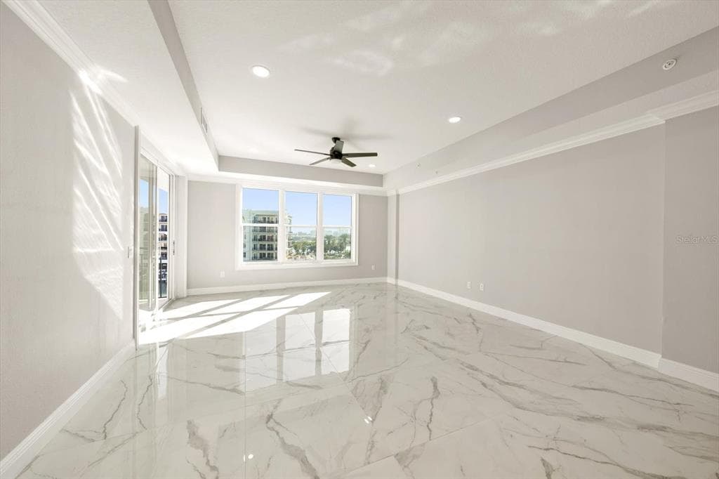 211 DOLPHIN POINT 401 photo 9