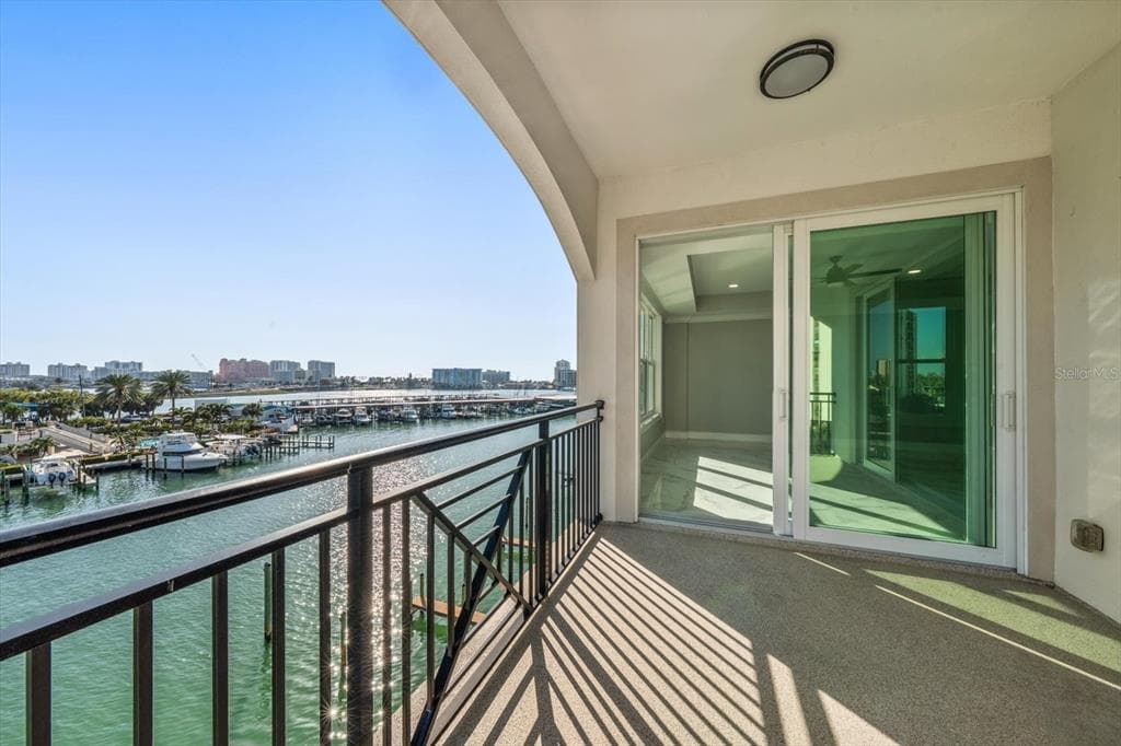 211 DOLPHIN POINT 401 photo 4