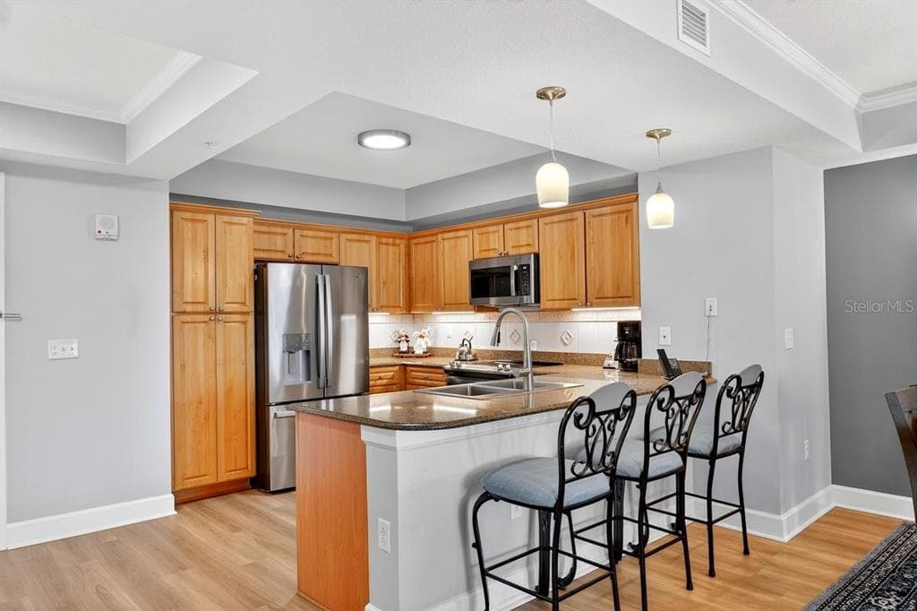 200 OCEAN CREST DRIVE 217 photo 16