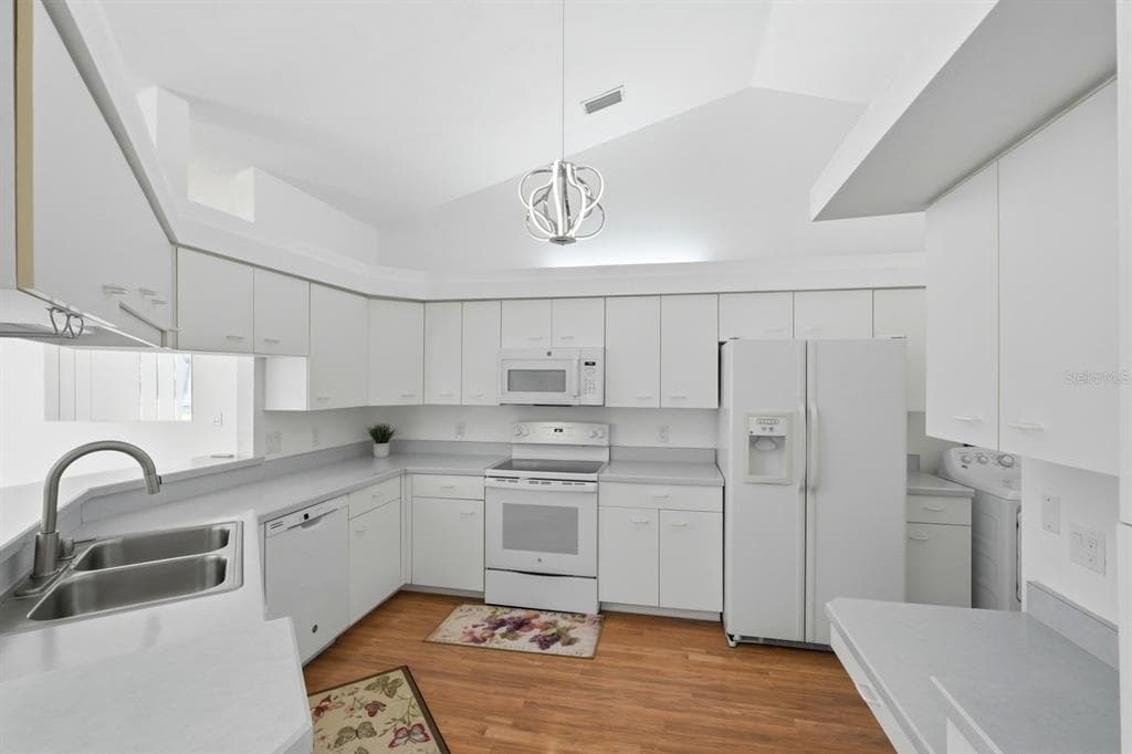 23 OLD SUNBEAM DRIVE photo 10