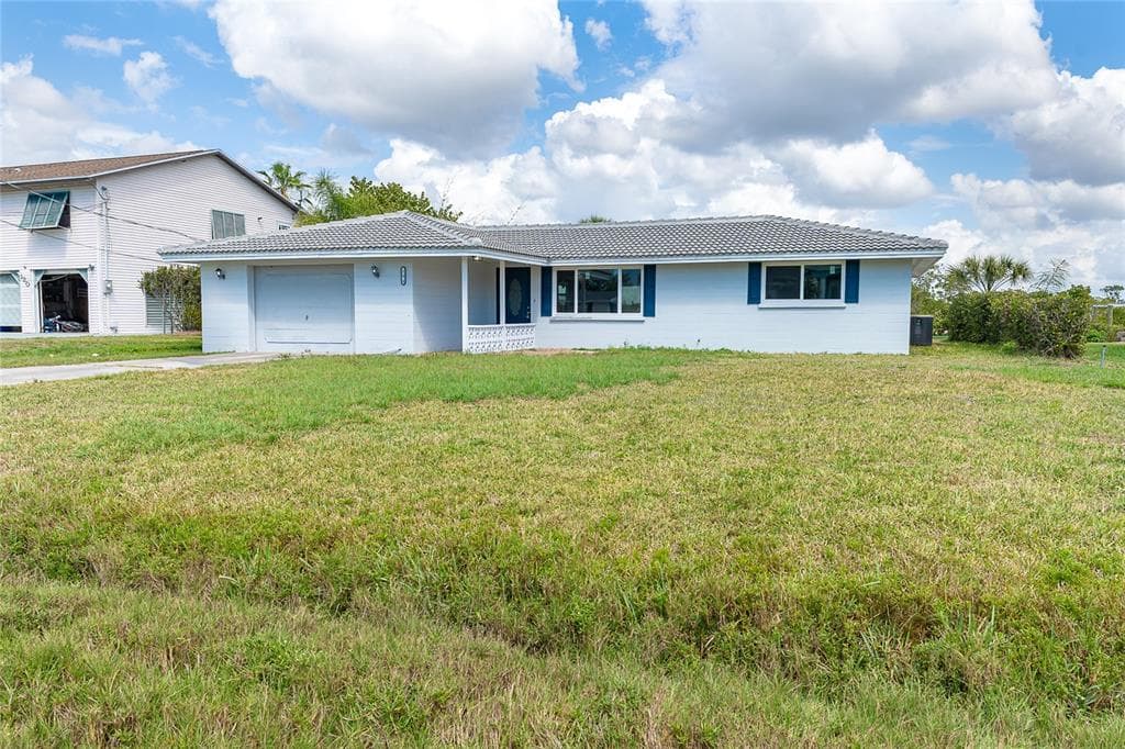 130 CRESTVIEW DRIVE photo 3
