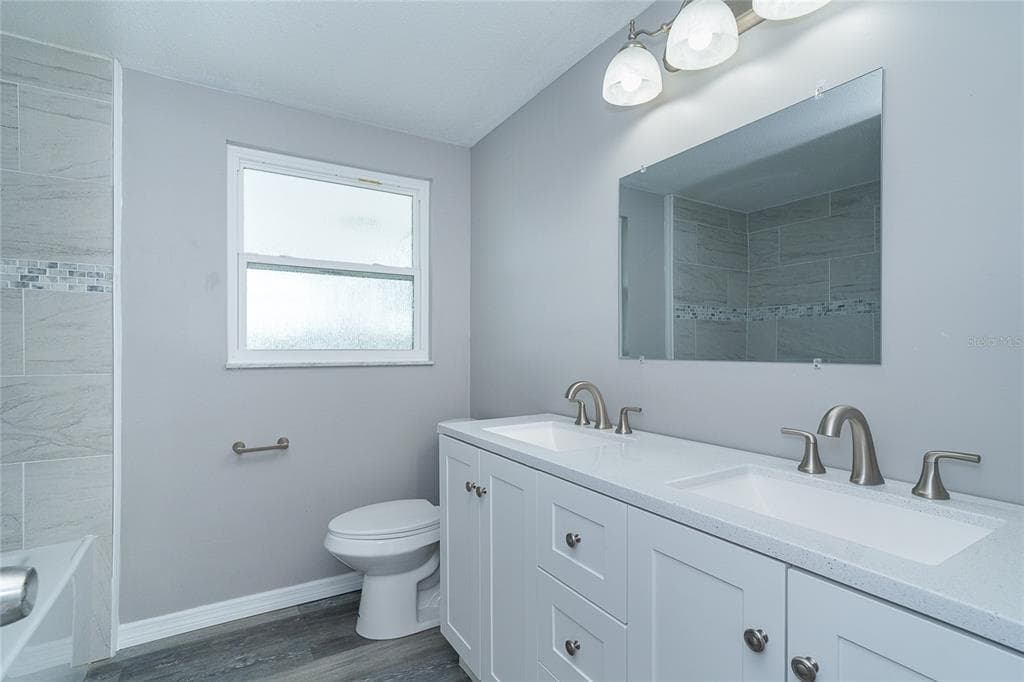 130 CRESTVIEW DRIVE photo 25